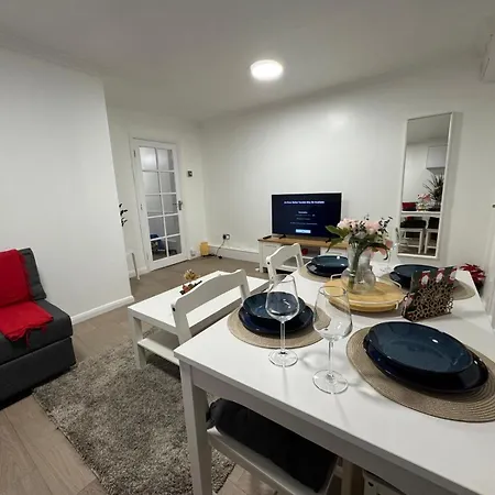 Stylish Entire Apartment With Private Garden In Camden, Central London Exterior photo